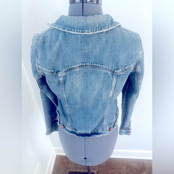 Gap 2011 Vintage Denim Trucker Jacket S Classic Blue Jean Coat Casual Button-Up - Picture 16 of 16